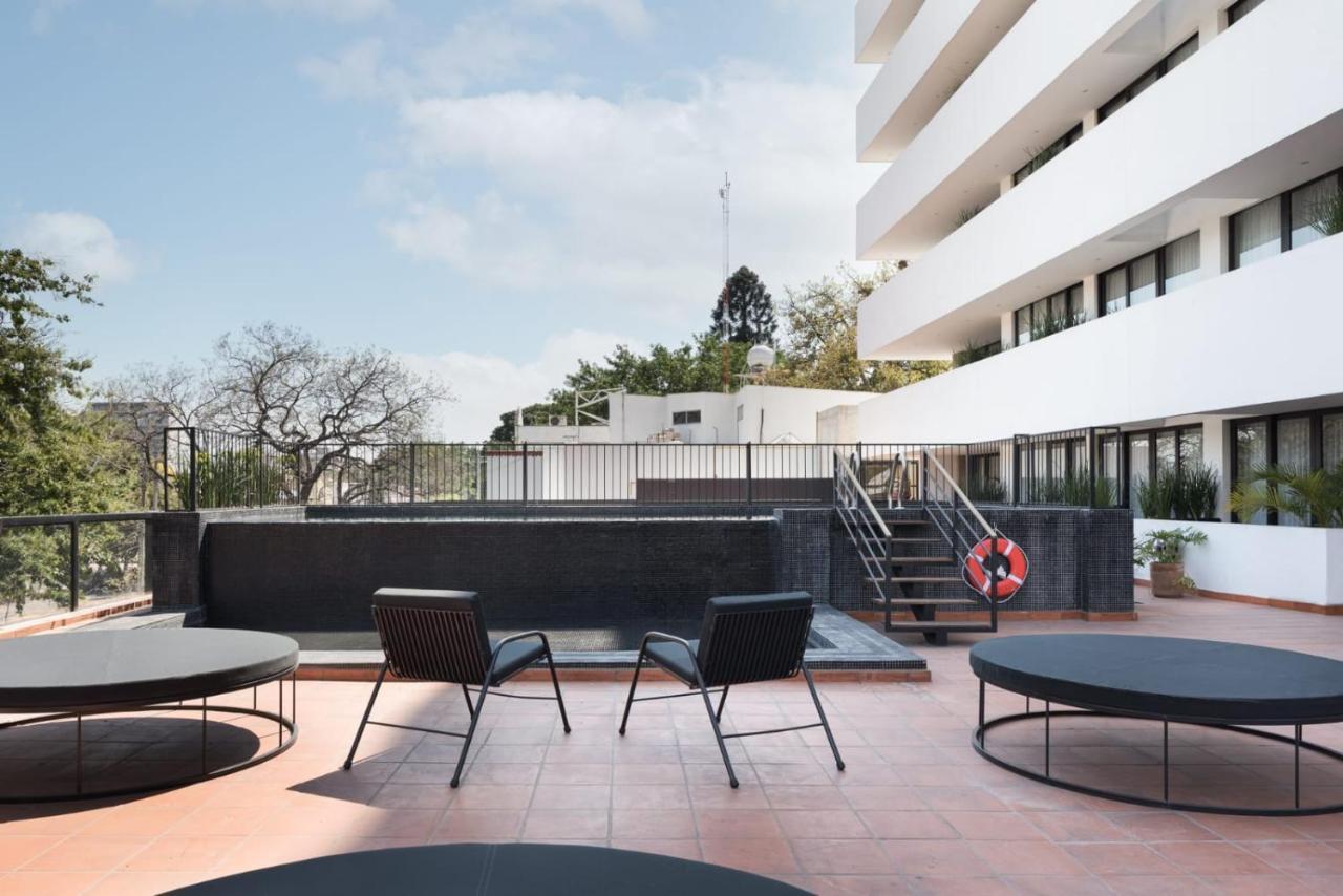 Bellwort Hotel กัวดาลาฮารา ภายนอก รูปภาพ